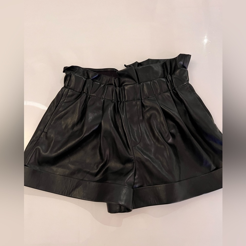 ALICE AND OLIVIA Reagan Faux Leather Shorts